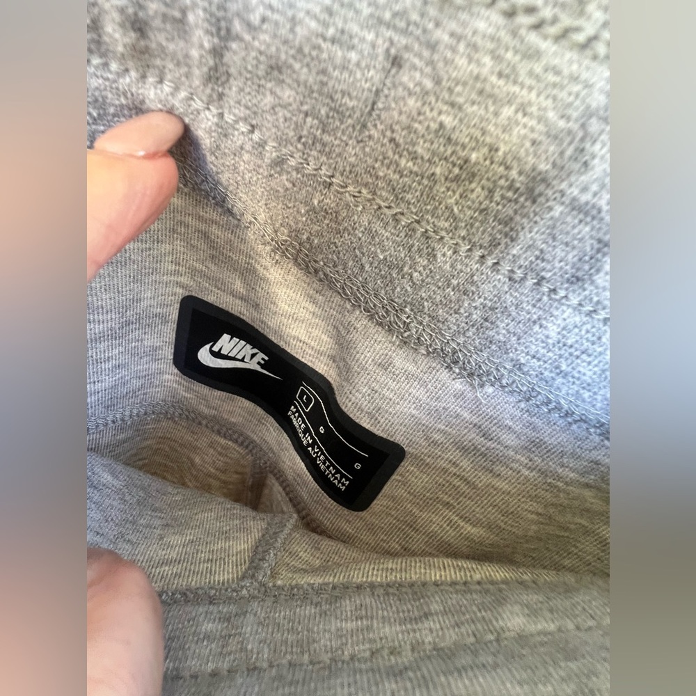 Nike Tech Fleece Joggers L - Picture 3 of 7